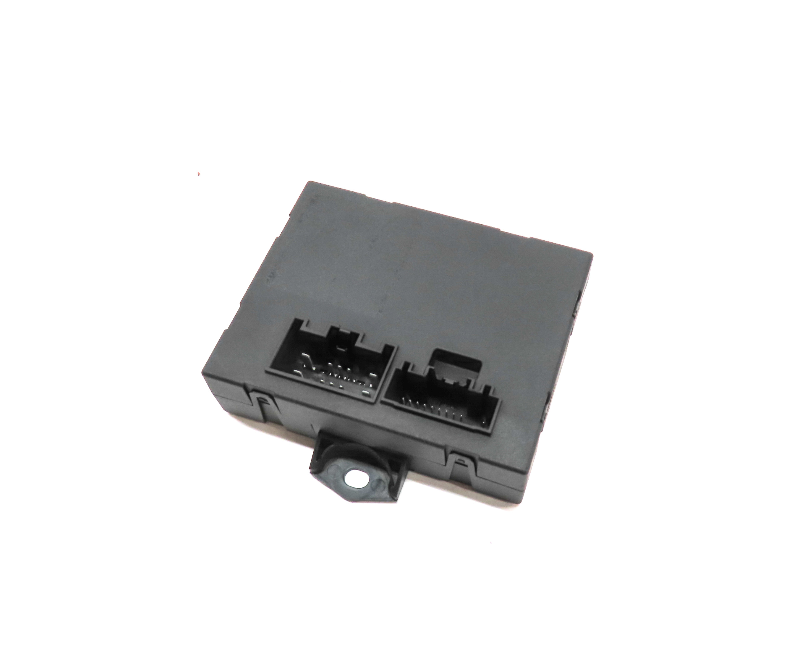 2015 RANGE ROVER SPORT (L494) REAR TAILGATE LIFTGATE HATCH LID CONTROL MODULE — exact item pictured